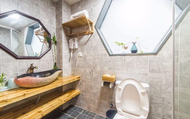 Tongli Slow Life River View Guest House