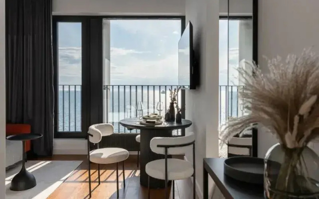 Residential complex More with sea view and beach