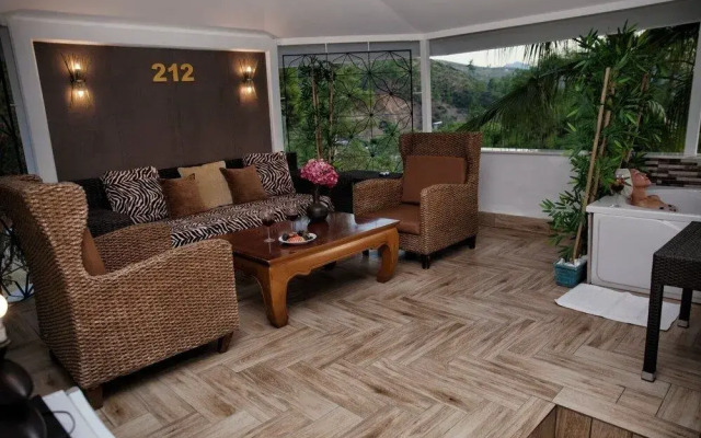 Hotel 212 Olympos