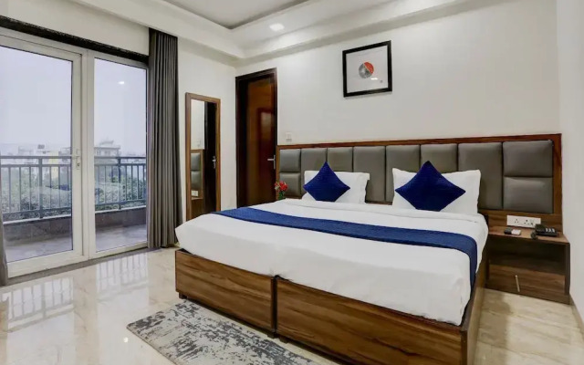 Hotel Grey Sky