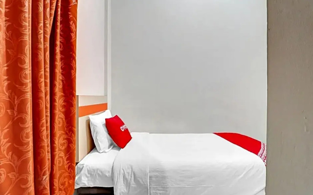 OYO 90815 Guest House Putri Sariwangi Syariah