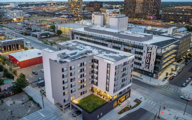 Cambria Hotel Denver Downtown RiNo