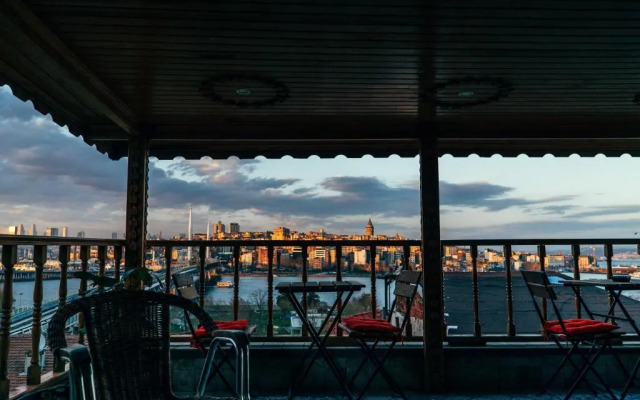 Astra Boutique Hotel