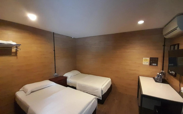 Talents Motor Park Hotel