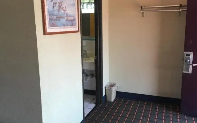 Best Value Inn Motel Sandusky