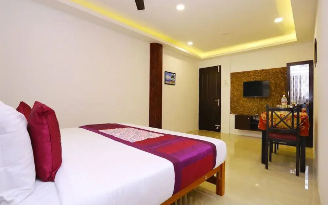 OYO 9620 Hotel Emza Residency