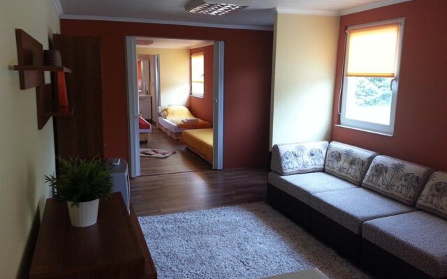 Borostyán Apartmanház