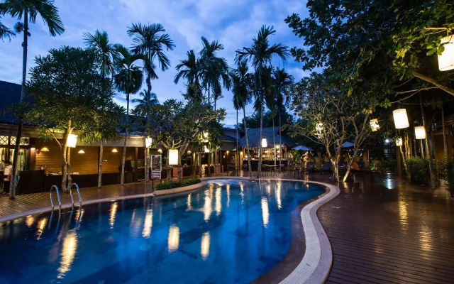 Baan Amphawa Resort & Spa