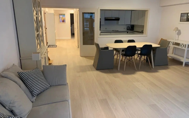 Panoramic Beachfront Bliss