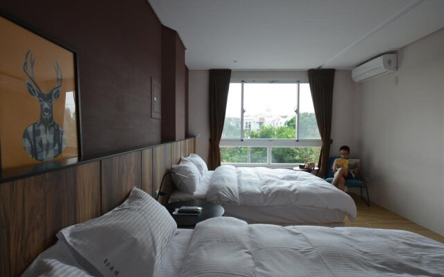 An B&B