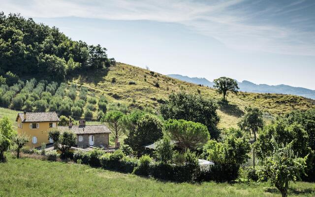 Apartment in Umbria Near Majestic Mountains