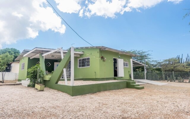 Aruban Home Close to Beach