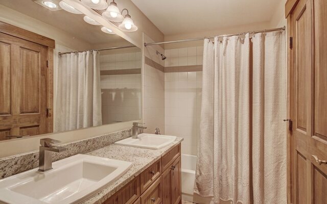 8854 The Springs by RedAwning