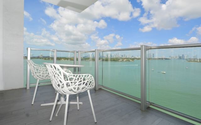 Miami World Rental - Mondrian 1216