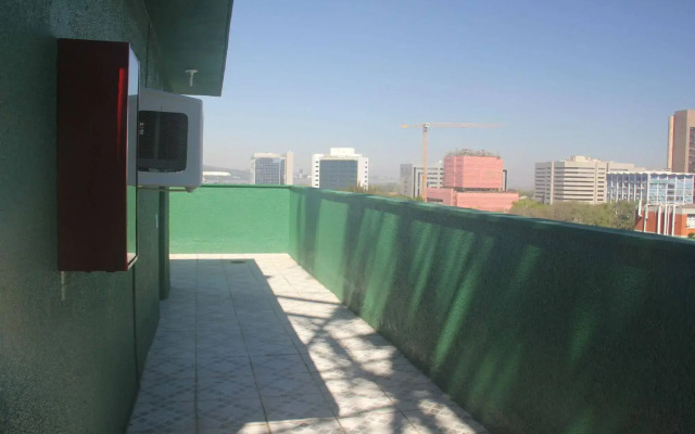 Lar Residence
