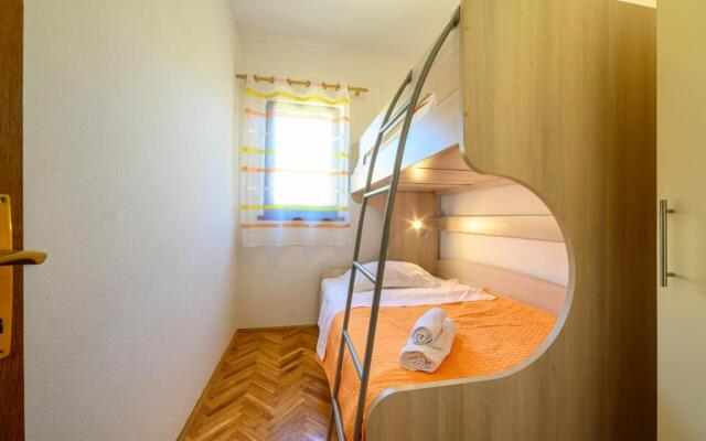 Apartments Vala