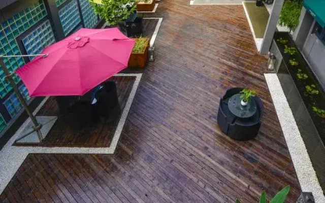 Five Star Holiday Hotel