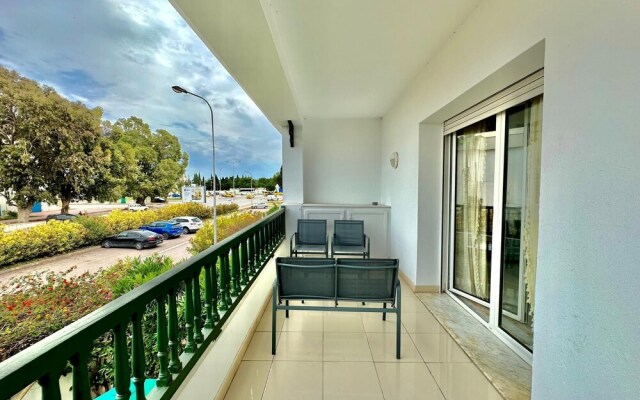 E4 Spacious and Cozy 2 bds in La Marsa