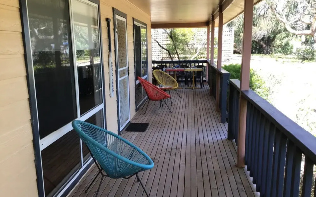 90 Mile Beach House & Villas