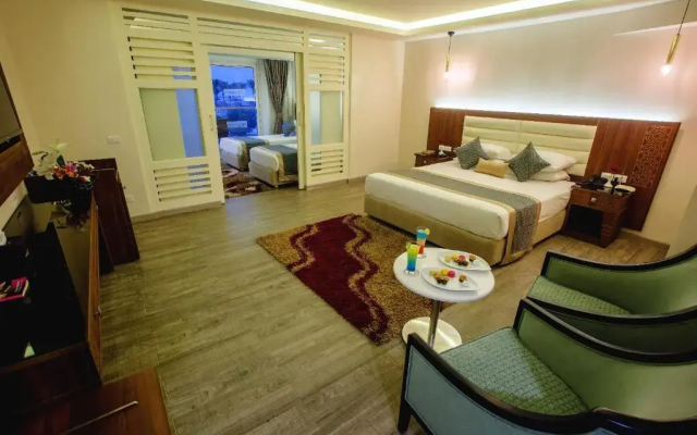 Pickalbatros Royal Moderna Resort