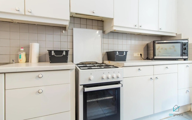 Spacious And Extraordinary Vienna Apartment