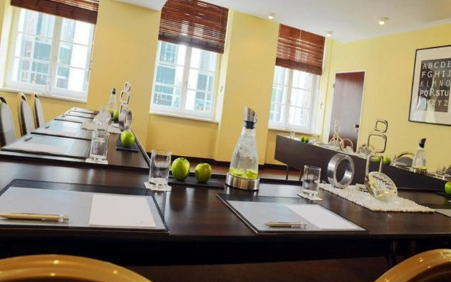 Renaissance Hamburg Hotel