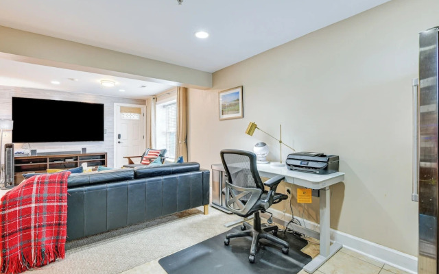 Pet-friendly DC Area Condo w/ Yard!