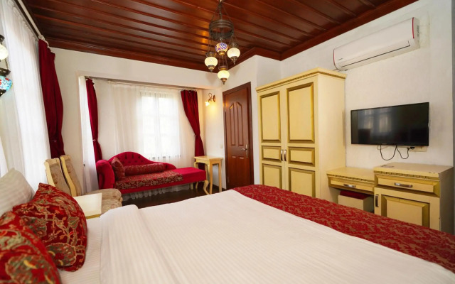 Cicerone Lodge Hotel