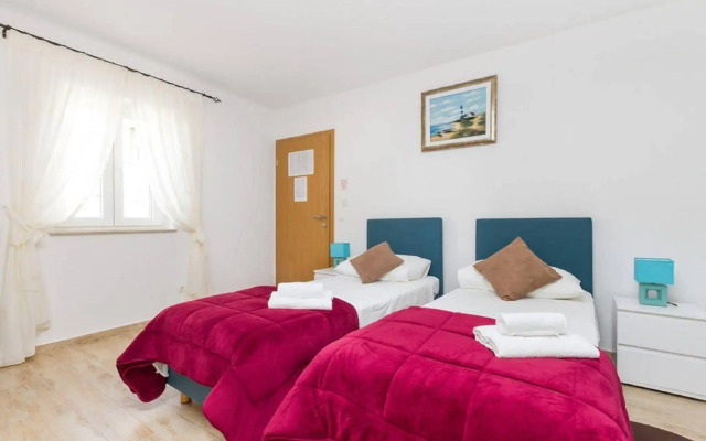 Peruzovic Rooms 2