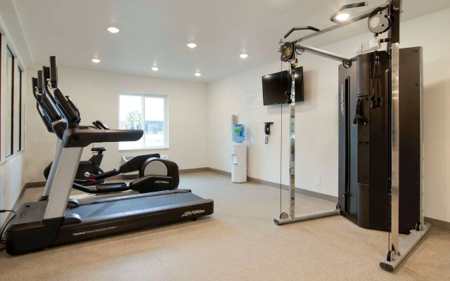 WoodSpring Suites Brunswick