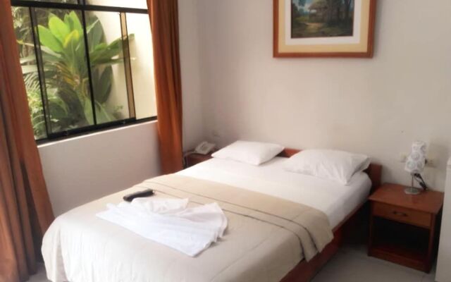 Amazon Green Hotel - Hostel