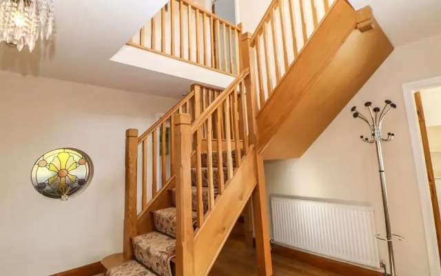 Lower Lane House