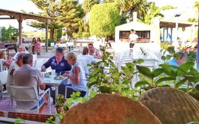 Giakalis Aparthotel