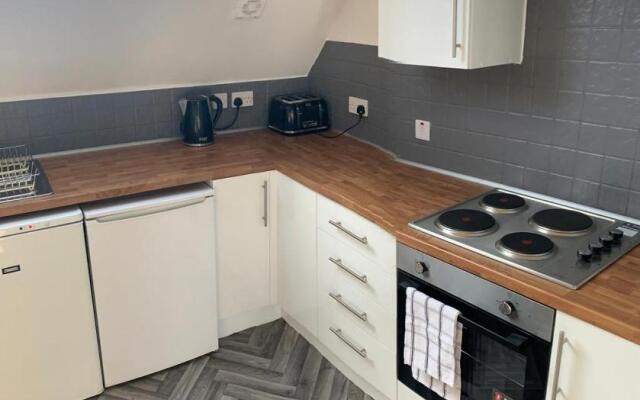 The Elms - Close to City Centre
