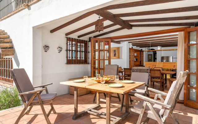 Aloha Hill Club Golf & Spa Apartments