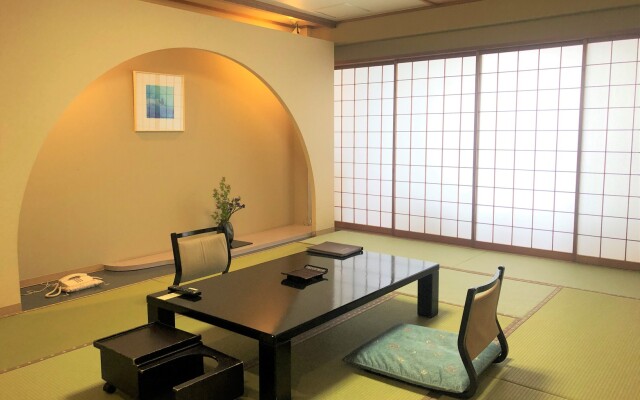 Hamanako Kanzanjionsen Hotel Kikusuitei