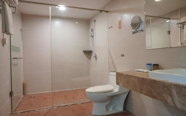 Baiyun City Hotel