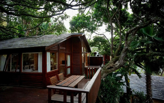 Under Milkwood Resort