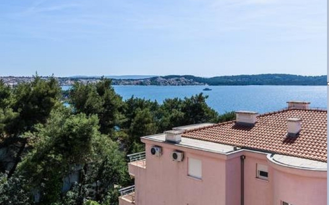 Apartment Maša - modern sea view apartment: A1 Trogir, Riviera Trogir