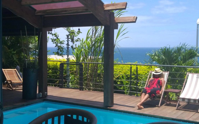 Suite INDIGO JACUZZI PRIVE PISCINE VUE MER acces cuisine laverie