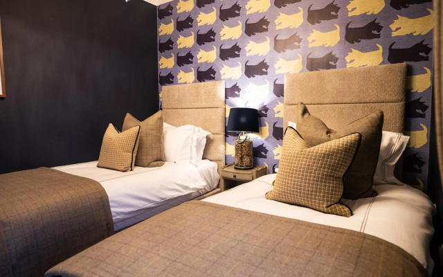 Abbotsford Hotel