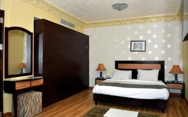 New Lamar Hotel