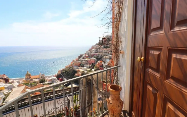 Maison Lirio