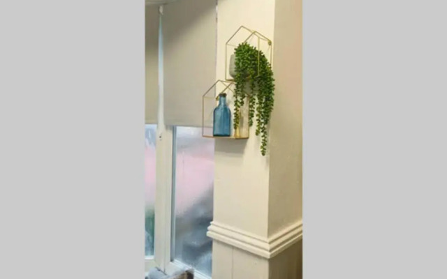 Avril Apartments by CityNest1