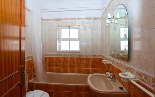 U 05 - Bedroom 5 in Casa Quinta Esta o