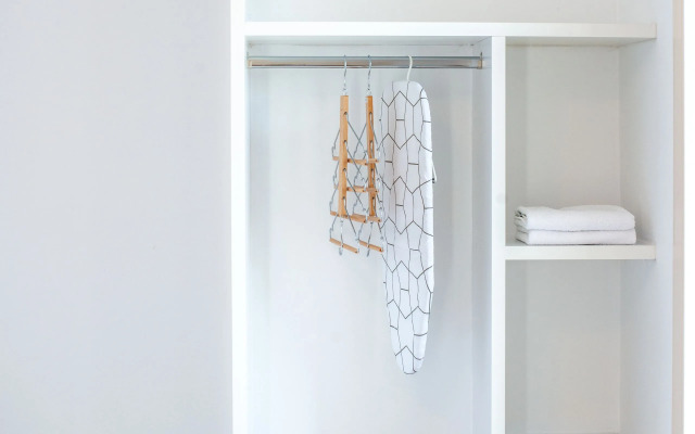 Etesians Suites & Villas