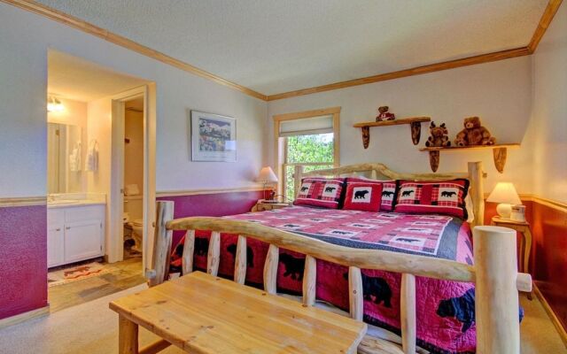 Sawmill 316 2 Br condo by RedAwning