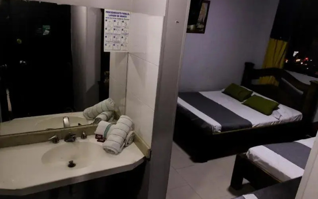 1083 Los Cerros de Bogotá