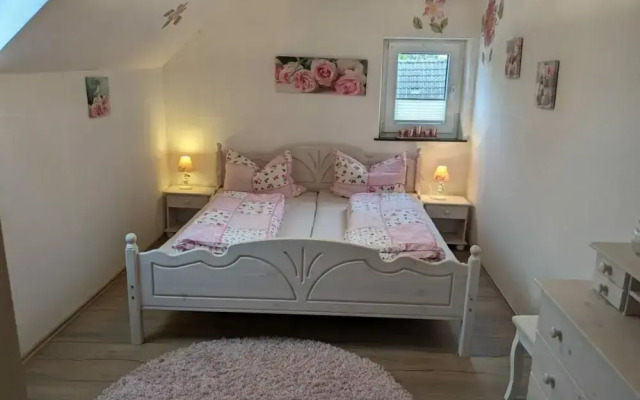 Huus Meta Modern Retreat