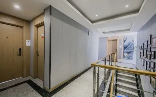 Homeinn Selected Hotel (Shanghai Lujiazui Area Oriental Pearl Tower Pucheng Road)